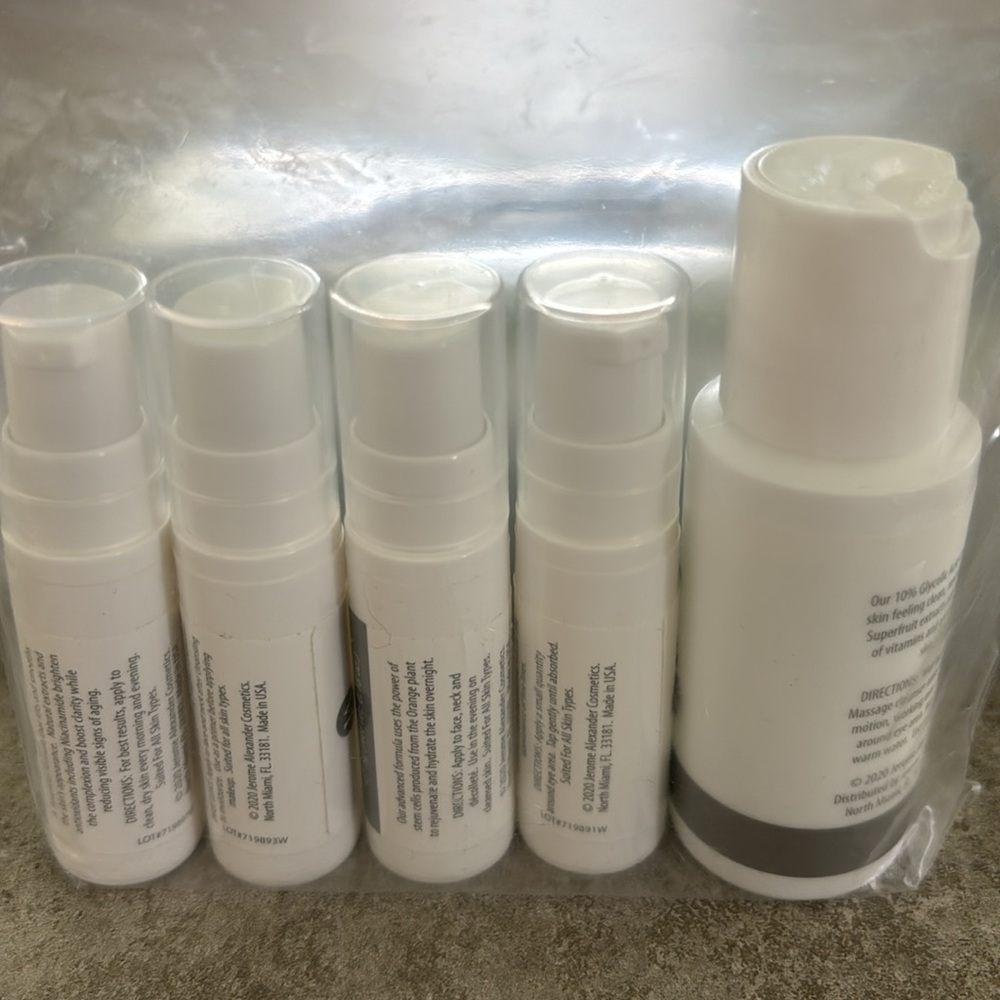 Jerome Alexander Sample Kit - Picture 3 of 3